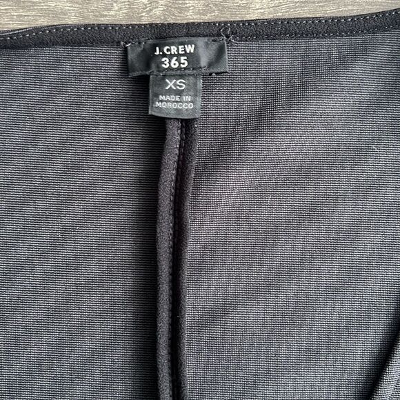J.CREW 365 Faux Wrap Sleeveless Top XS Dark Gray Faded Black Stretch Minimalist - Picture 2 of 8